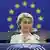 Presidente da Comissão Europeia, Ursula von der Leyen, fala no Parlamento Europeu