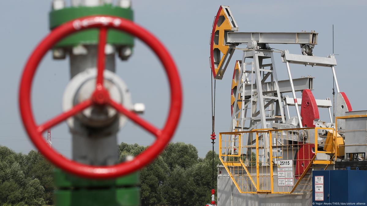 В ЕС перед саммитом опять обсудят нефтяное эмбарго против РФ – DW –  30.05.2022