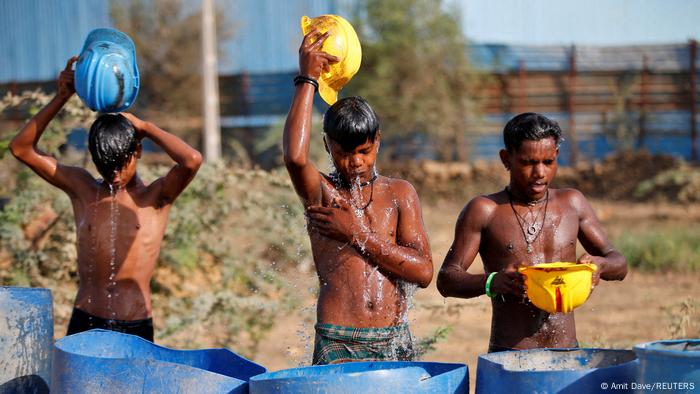 Workers in India are cooling off.