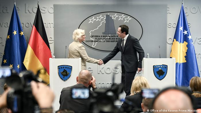 Kosovo Pristina | Verteidigungsministerin Christine Lambrecht