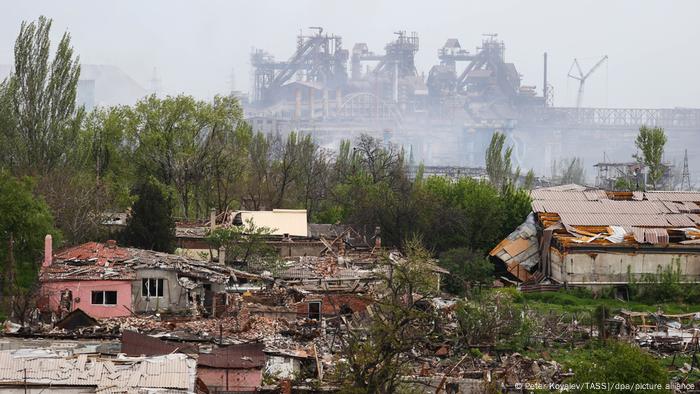 Ucraina |  Mariupol - l'acciaieria merlata
