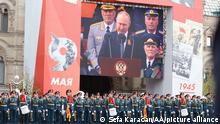 Ucrânia: Putin diz que as Forças Armadas russas combatem uma ameaça inaceitável