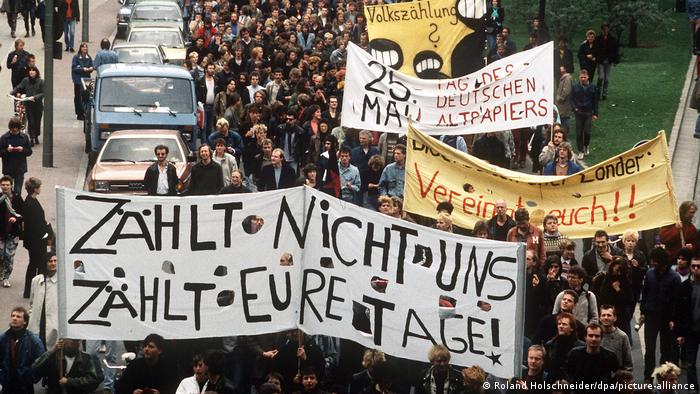 Protest u Berlinu 1987: Ne brojte nas, nego odbrojavajte svoje dane