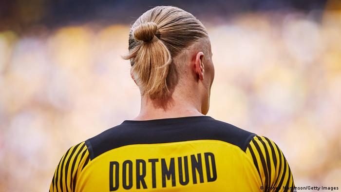Erling Haaland playing for Borussia Dortmund