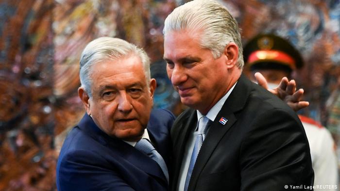 El presidente de Cuba, Miguel Díaz-Canel, con el presidente de México, Andrés Manuel López Obrador.