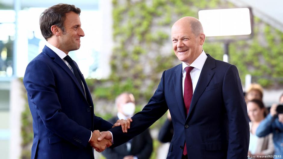 Macron et Scholz soutiennent l′Ukraine face à la Russie | International |  DW | 10.05.2022