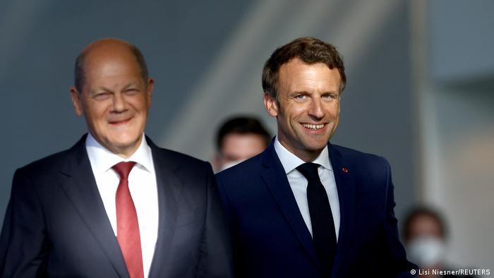 Deutschland I Frankreichs Präsident Macron trifft Bundeskanzler Scholz in Berlin