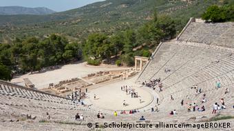 Το αρχαίο θέατρο της Επιδαύρου