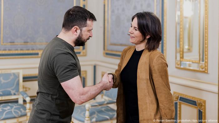 Volodymyr Zelenskyy and Annalena Baerbock in Kyiv