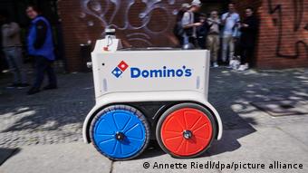 ρομπότ, διανομή φαγητού