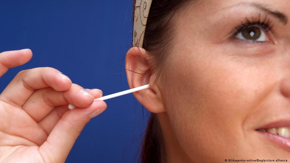 Ear cleaning: Watch out when using cotton swabs! – DW – 11