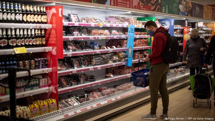 Цените във Великобритания просто експлодират - особено тези на хранителните