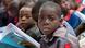 Malawi Schulkinder lernen Englisch und Chichewa Malawi Schulkinder lernen Englisch und Chichewa