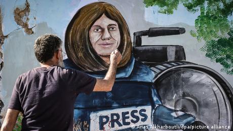 A mural of Shireen Abu Akleh 