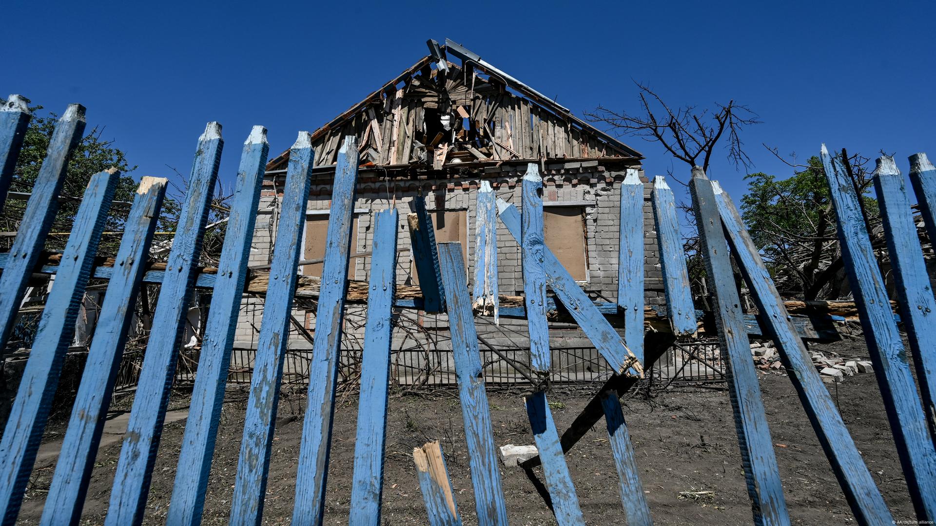 Фотохроника войны в Украине - 13 мая – DW – 13.05.2022