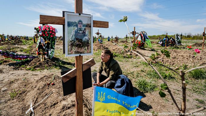 Украинецът Микола разказва пред АРД как руските части са екзекутирали