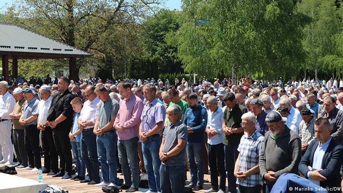 Bosnien und Herzegowina | 30. Jahrestag Massaker von Srebrenica | Veljaci-Friedhof
