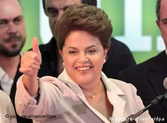 新当选的巴西首位女总统迪阿尔玛·罗塞夫