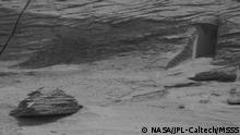 La cámara Mast del rover Mars Curiosity captó esta intrigante imagen del planeta rojo.