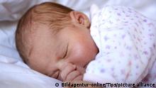 new born asleep || Modellfreigabe vorhanden