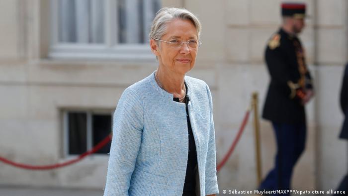 Quem é Elisabeth Borne, a nova primeira-ministra francesa