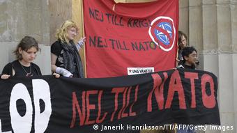 Участники акции протеста против вступления Швеции в НАТО, май 2022 года