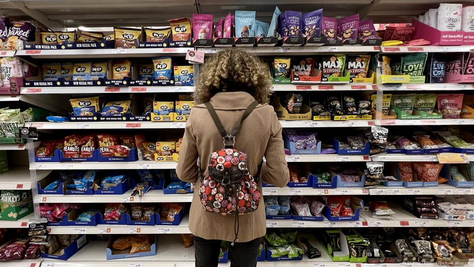 UK inflation rate rises to 40-year high |  latest Europe |  DW