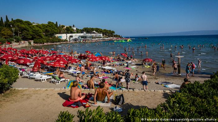 Tourismus | Reisebranche erwartet guten Sommer | Kroatien Strand in Split