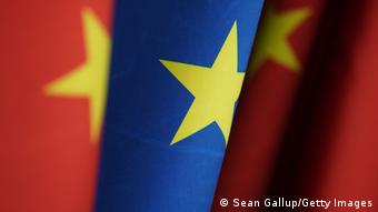 Флаги Китая и ЕС