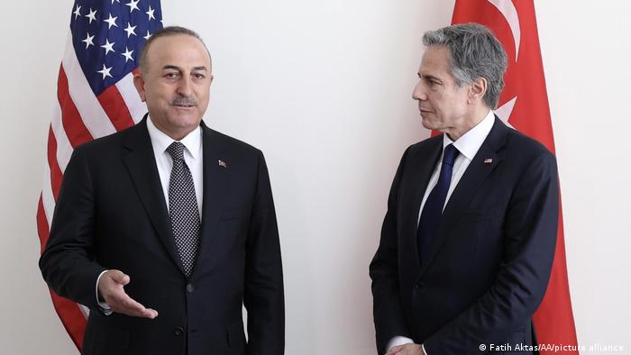 USA I türkische Außenminister Mevlut Cavusoglu (L) trifft US-Außenminister Antony Blinken