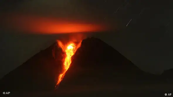 Vulkan Mount Merapi Indonesien Flash-Galerie