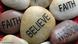 Atheisten Flash-Galerie Steine mit Inschrift Atheisten Flash-Galerie Steine mit Inschrift