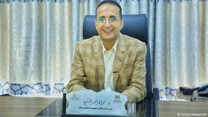  مدير عام المستشفى الجمهوري التعليمي العام، في تعز، الدكتور نشوان احمد الحسامي