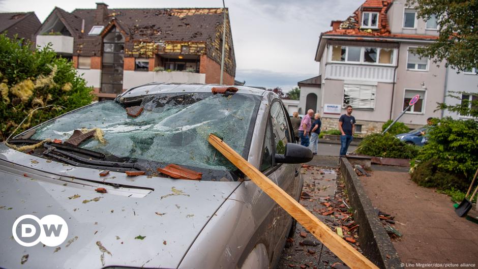 Windhose in Paderborn: Mehr als 30 Verletzte