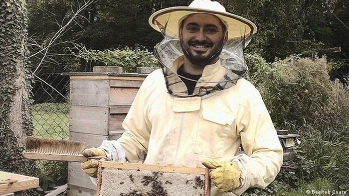 BeeHub Guate I Rescate de abejas I Bienenrettung