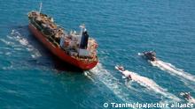 توقیف دو نفت‌کش یونانی توسط سپاه؛ اعتراض آتن به دزدی دریایی