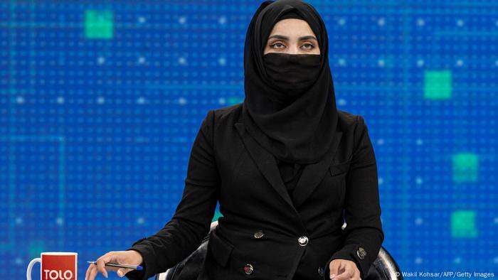 Afghanistan Sender Tolo News | Sonia Niazi, Verschleierung von Journalistinnen im TV