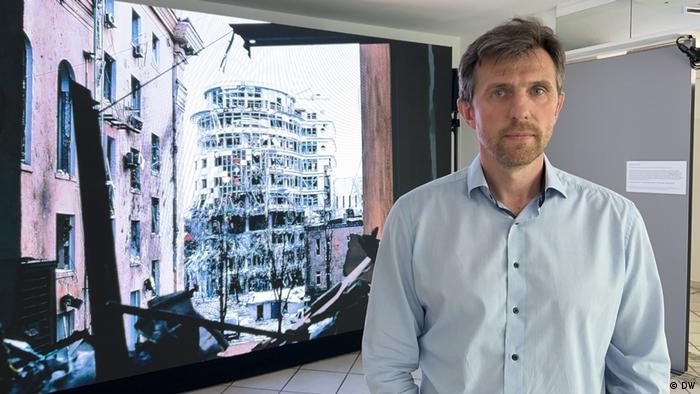 Davos Bjorn Geldhof curator expoziție crime de război rusești 