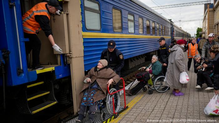 Landing of Ukrainian impulses on the evacuation train 