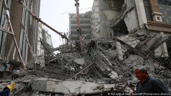 Abadan, Iran | zehnstöckiges Hochhaus eingestürzt