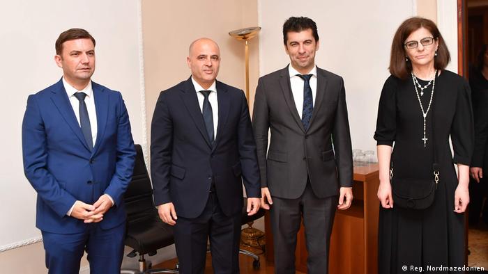 Премиерите и министрите за надворешни работи на Северна Македонија и на Бугарија, Ковачевски, Османи, Петков и Генчовска на нивната последна заедничка средба во Рим на 23 мај годинава