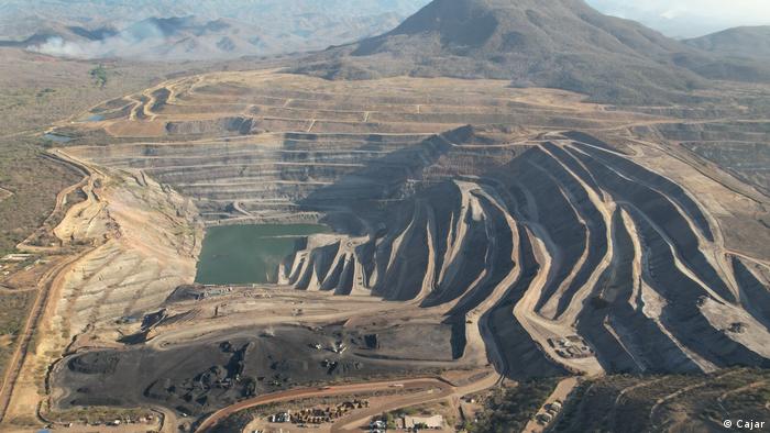 Mina de carbón a cielo abierto El Cerrejón en el norte de Colombia