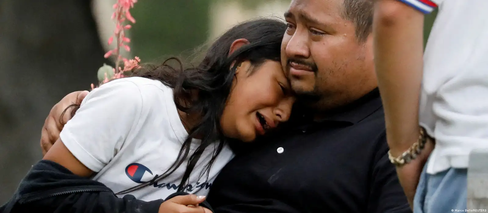 La larga lista de las masacres en escuelas de Estados Unidos – DW –  25/05/2022, image size:1600x700