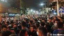 Mai 2022
Iran | Proteste Abadan
Seit mehreren Tagen protestieren die empörten Bewohner der Großstadt Abadan im süd-osten Iran gegen die Untätigkeit der Behörden bei der Bergung von Opfern nach dem Abstürz eines Hochhauses.
