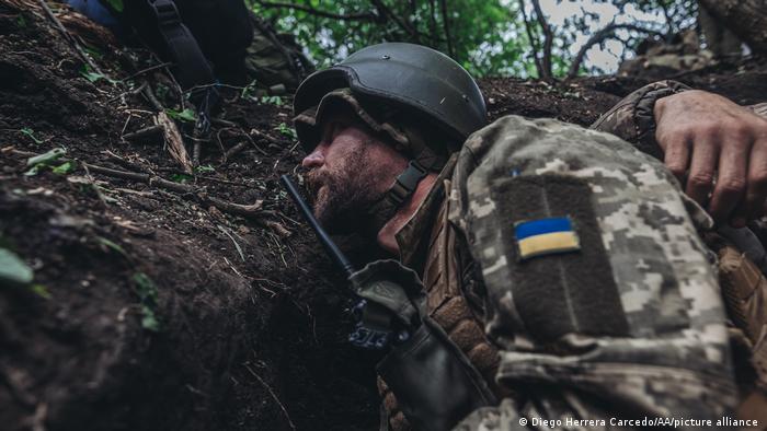 Украински войник в Донбас. 