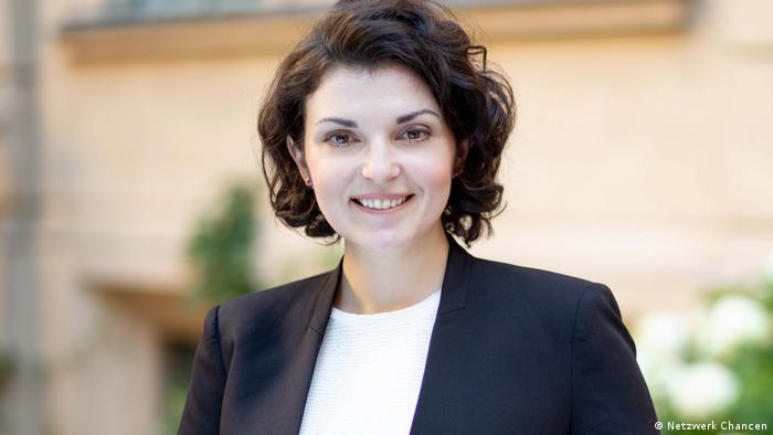 Natalya Nepomnyashcha, consultora de gestión y cofundadora de la Red de Oportunidades, que asiste a jóvenes de familias de pocos recursos 