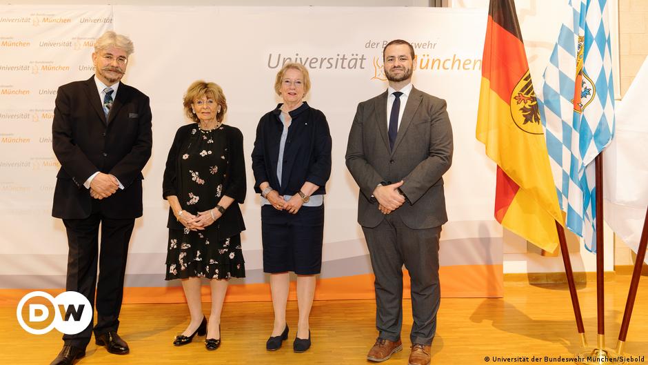 Charlotte Knobloch besucht Hochschule der Bundeswehr