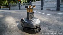 22.04.2022
A view of a mosquito-trapping robot used by LHN group, which runs the Coliwoo hotel chain, inside a hotel in Singapore, April 22, 2022. Picture taken April 22, 2022. REUTERS/Travis Teo