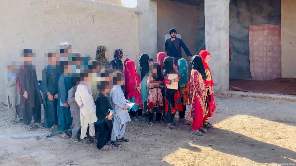 Afghanistan Lokale Schule in der Provinz Kandahar gegründet in der Mädchen auch zum Unterricht dürfen