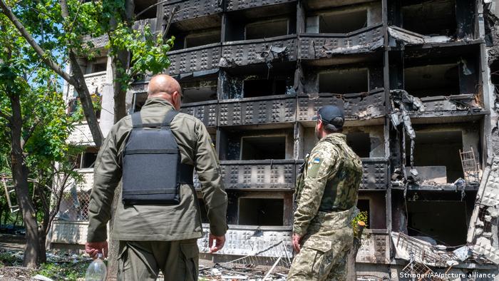 Prédio residencial destruído em Kharkiv: administração local disse que 606 civis foram mortos e 1.248 ficaram feridos na região